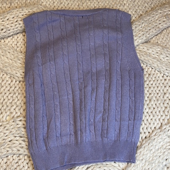 Top - Picture 2 of 2